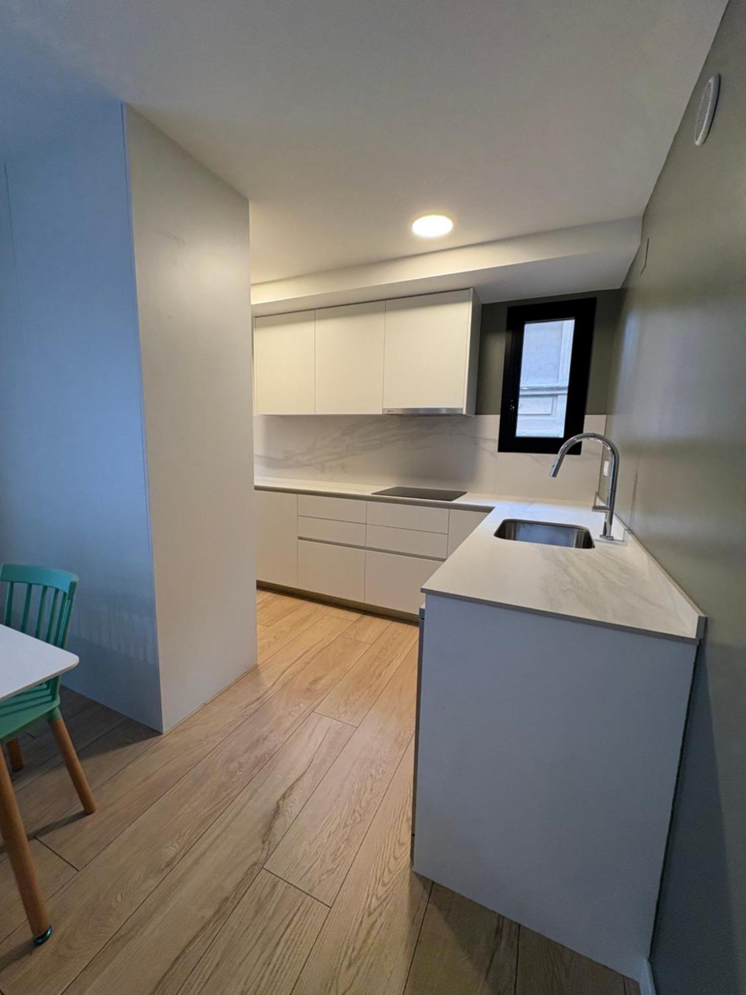 Apartamento de diseño en el centro de Reus 4-2 Exterior foto
