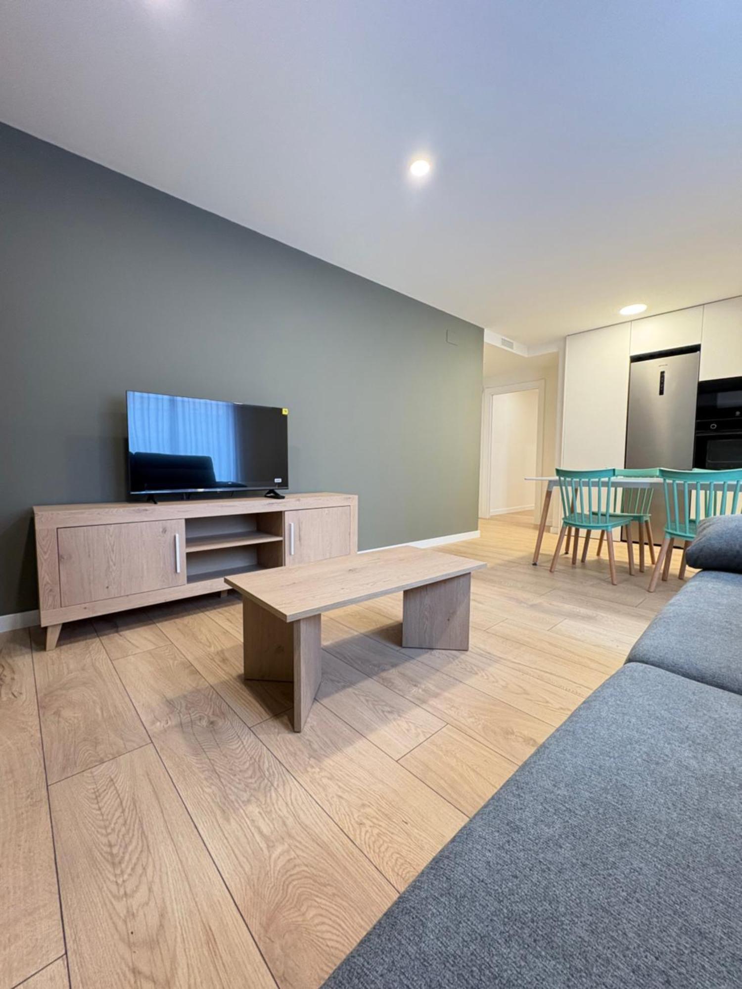 Apartamento de diseño en el centro de Reus 4-2 Exterior foto