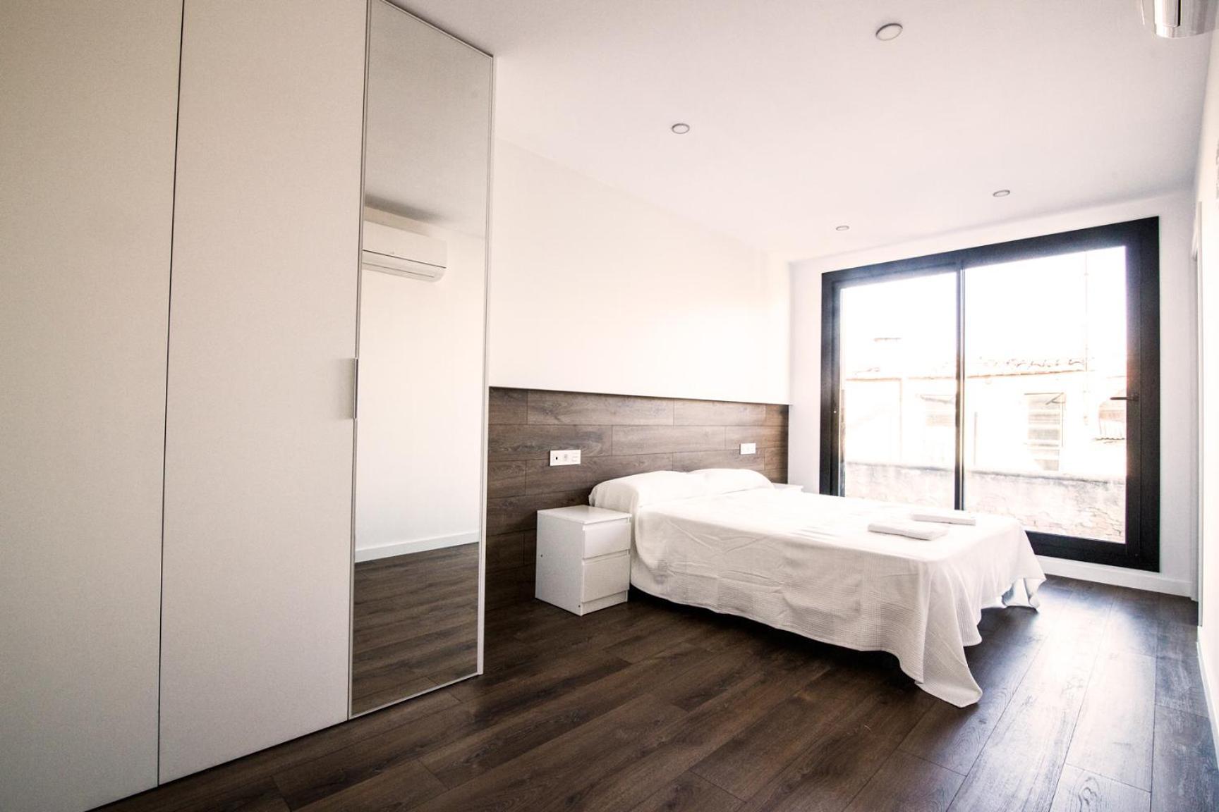 Apartamento de diseño en el centro de Reus 4-2 Exterior foto