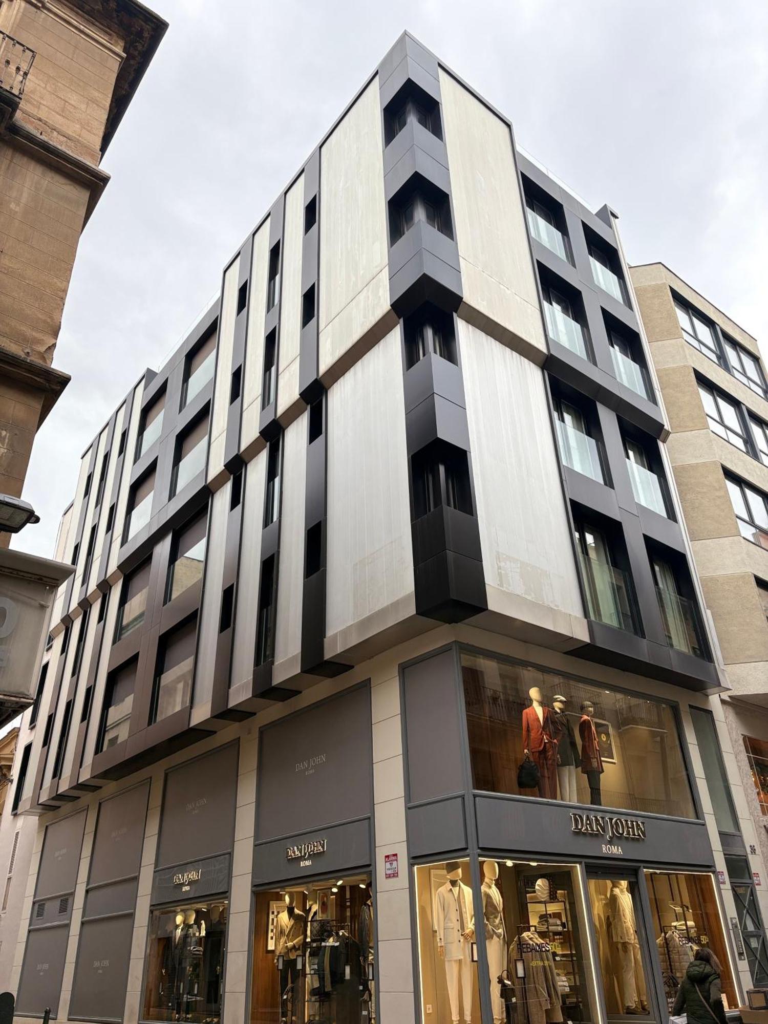 Apartamento de diseño en el centro de Reus 4-2 Exterior foto